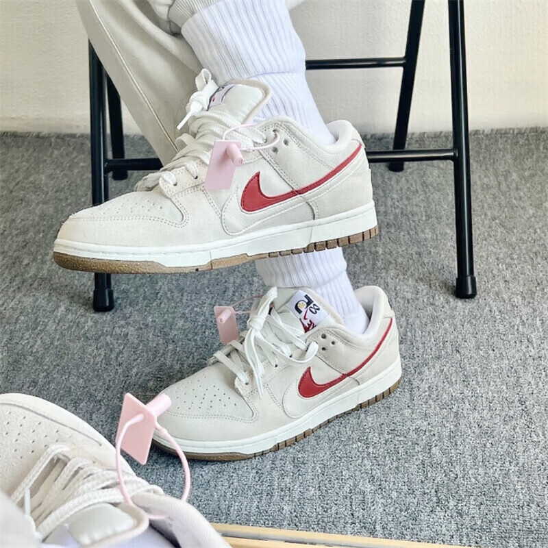 正品耐克DUNK LOW RETRO女子舒适透气轻便低帮运动板鞋DO9457-100
