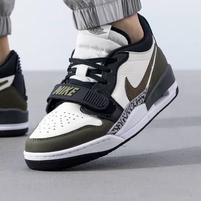 正品耐克AIR JORDAN LEGACY 312 LOW男子休闲篮球鞋CD7069-120