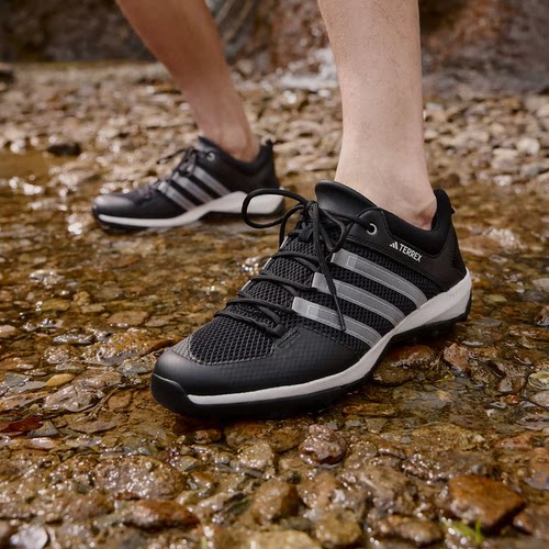 【新品上新】Adidas阿迪达斯TERREX中性户外溯溪鞋涉水鞋HP8634