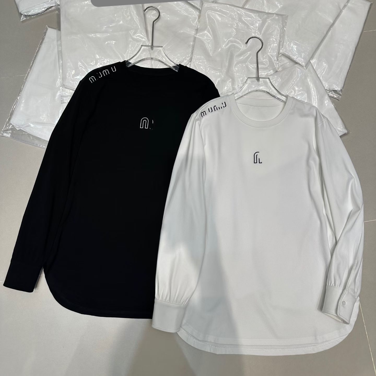 HC南油欧货2025冬新款欧韩字母长袖宽松大版显瘦磨毛打底衫卫衣女