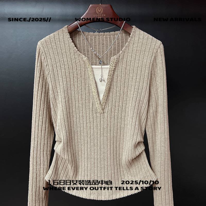 石狮市独登者服饰春装修身打底衫正肩长袖恤女新款低领设计感拼接