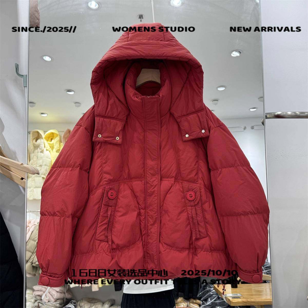 广州捷展羽绒服时尚白搭连帽圆扣服女短款冬季新款韩版宽松保暖白