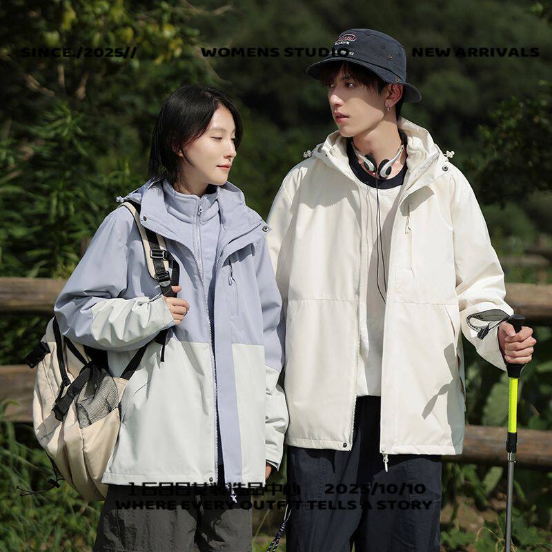 太仓华利安服饰新款男墨烯内胆冲锋衣三合拆卸保暖加绒加厚女登山