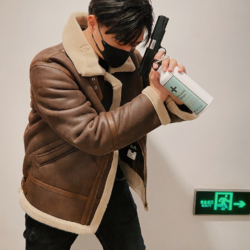 夹克生化周边李昂翻领宽松加绒