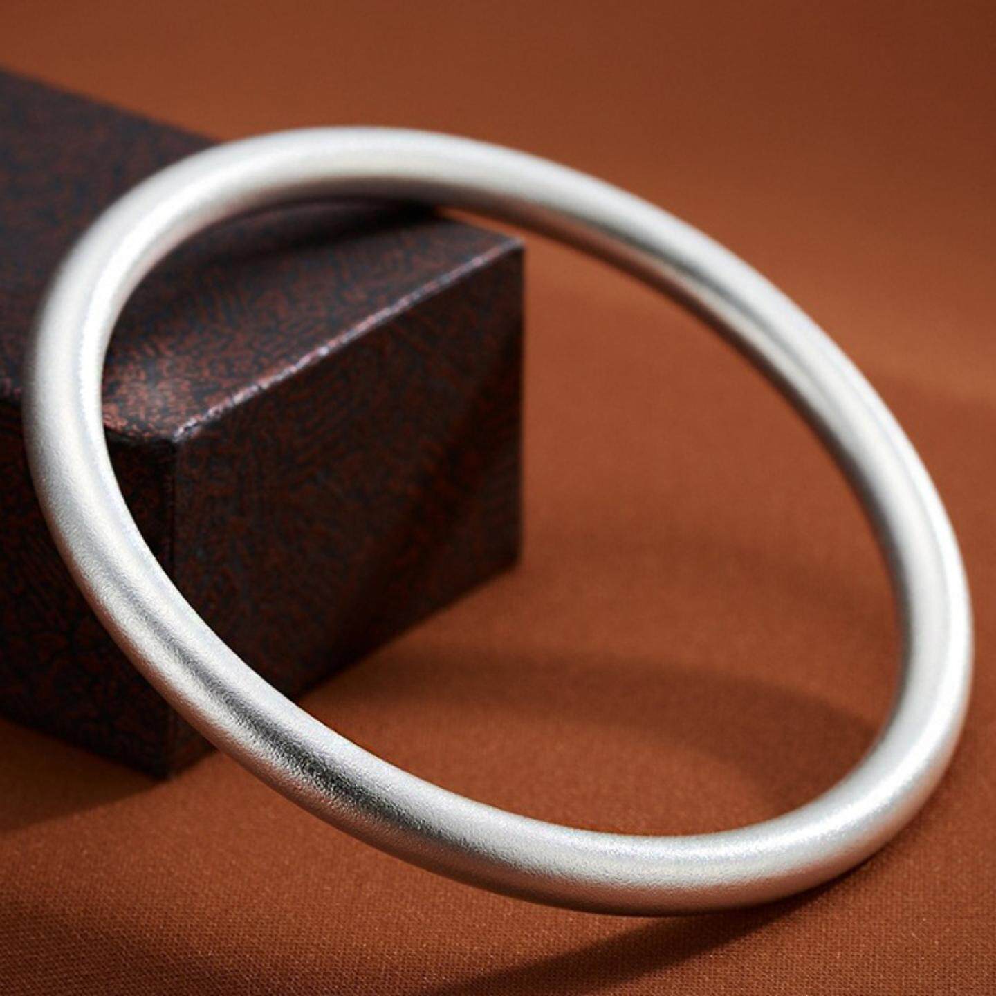 实心磨砂闭口手镯镀银素环古法传承女镯子高级感纯银色手环源工厂