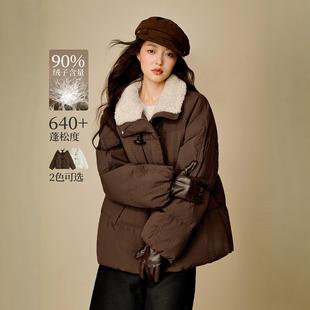 羊羔毛领牛角扣厚羽绒服2025冬季女装新款时尚保暖短款面包服外套