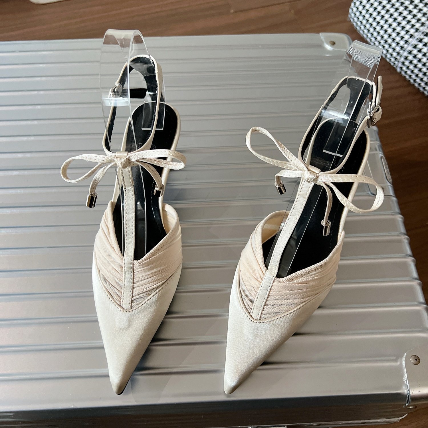 2026春季新款法式气质绑带拼接尖头细跟高跟鞋女优雅性感单鞋,女鞋,浅口单鞋,淘宝优惠券,粉丝福利购,淘宝优惠卷