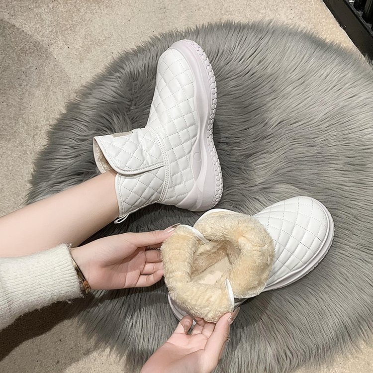 踩屎感软底孕妇雪地靴女冬季新款防水防滑加绒东北大棉鞋短筒圆头