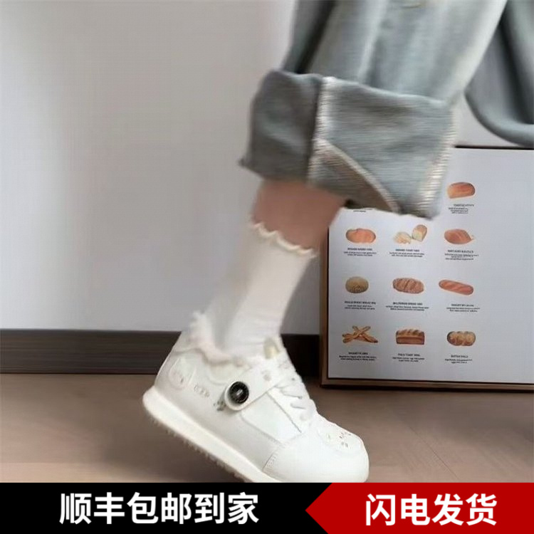 2025冬季新款可爱大头鞋子加绒女鞋冬天加棉板鞋小众设计感休闲鞋