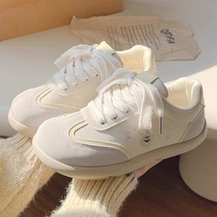 板鞋女款2025年春季新款百搭chic鞋子初高中女生厚底小白鞋德训鞋