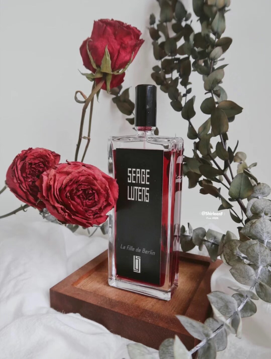 Serge lutens芦丹氏柏林少女香水大写檀香孤儿怨孤女八月夜桂花