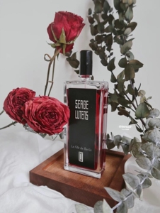 Serge lutens芦丹氏柏林少女香水大写檀香孤儿怨孤女八月夜桂花