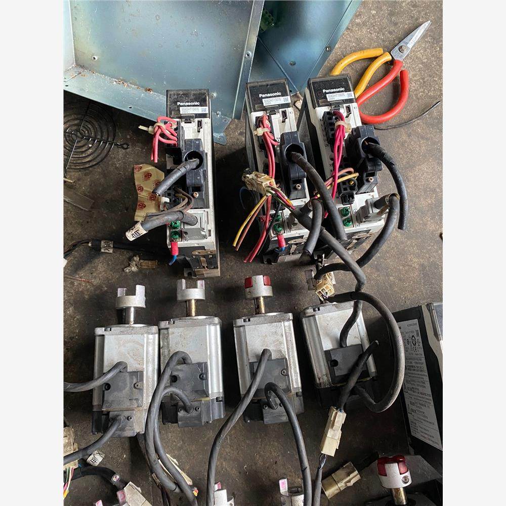 议价松下200W伺服电机MHM