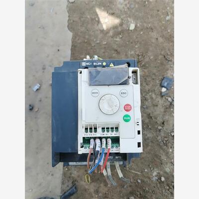 议价施耐德变频器ATV12HU