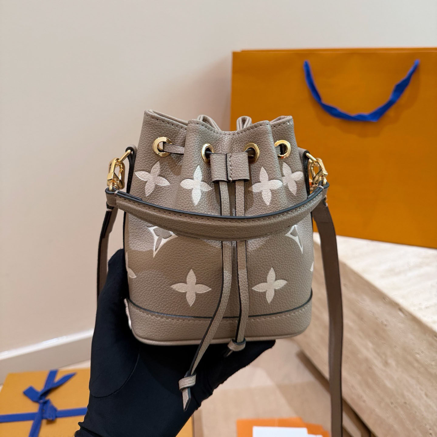 包包女式2026新款大象灰nano水桶包mini迷你高级百搭手提斜挎印花