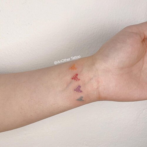 AnOtherTattoo 可爱彩色ins风手腕脚踝爱心线条纹身贴买一送一