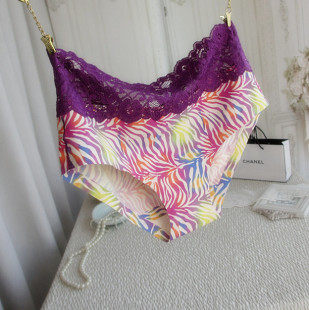 Panties 彩虹条纹性感蕾丝爽滑舒适隐形无痕一片式女士内裤三角裤
