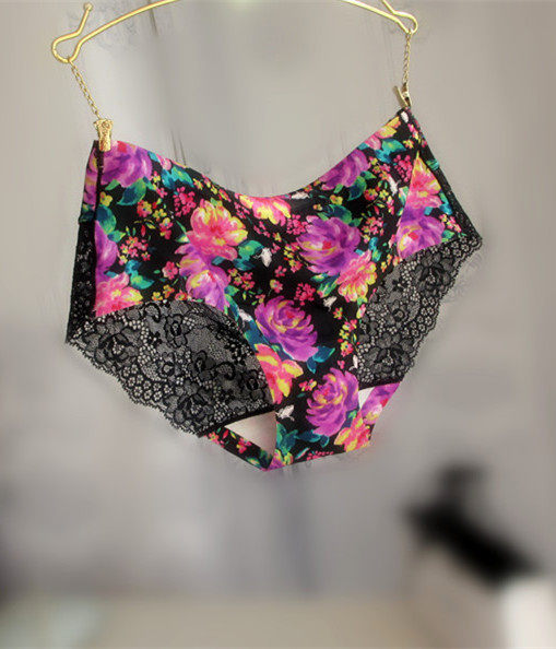 Panties魅惑花朵 欧美女士性感蕾丝拼接爽滑无痕隐形一片式内裤