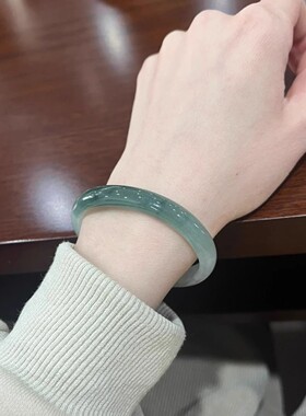 缅甸糯冰种翡翠手镯半山水手镯油青色正圈浅绿半山半山女款送女友