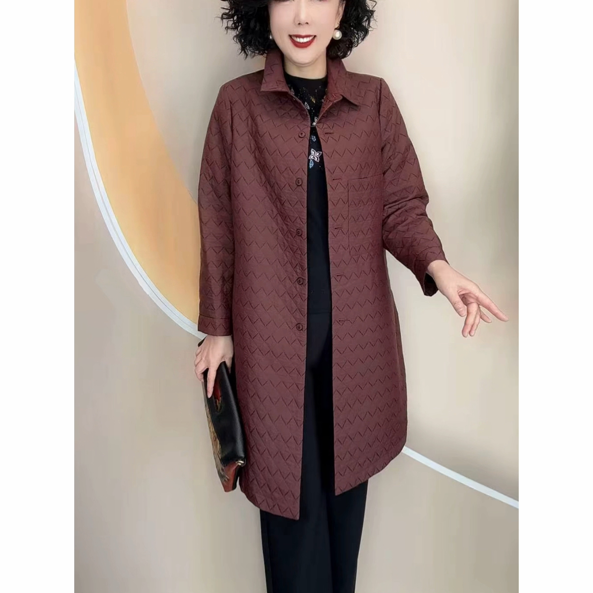 春秋中老年妈妈装风衣外套女中长款宽松显瘦大码减龄上衣里衬大衣