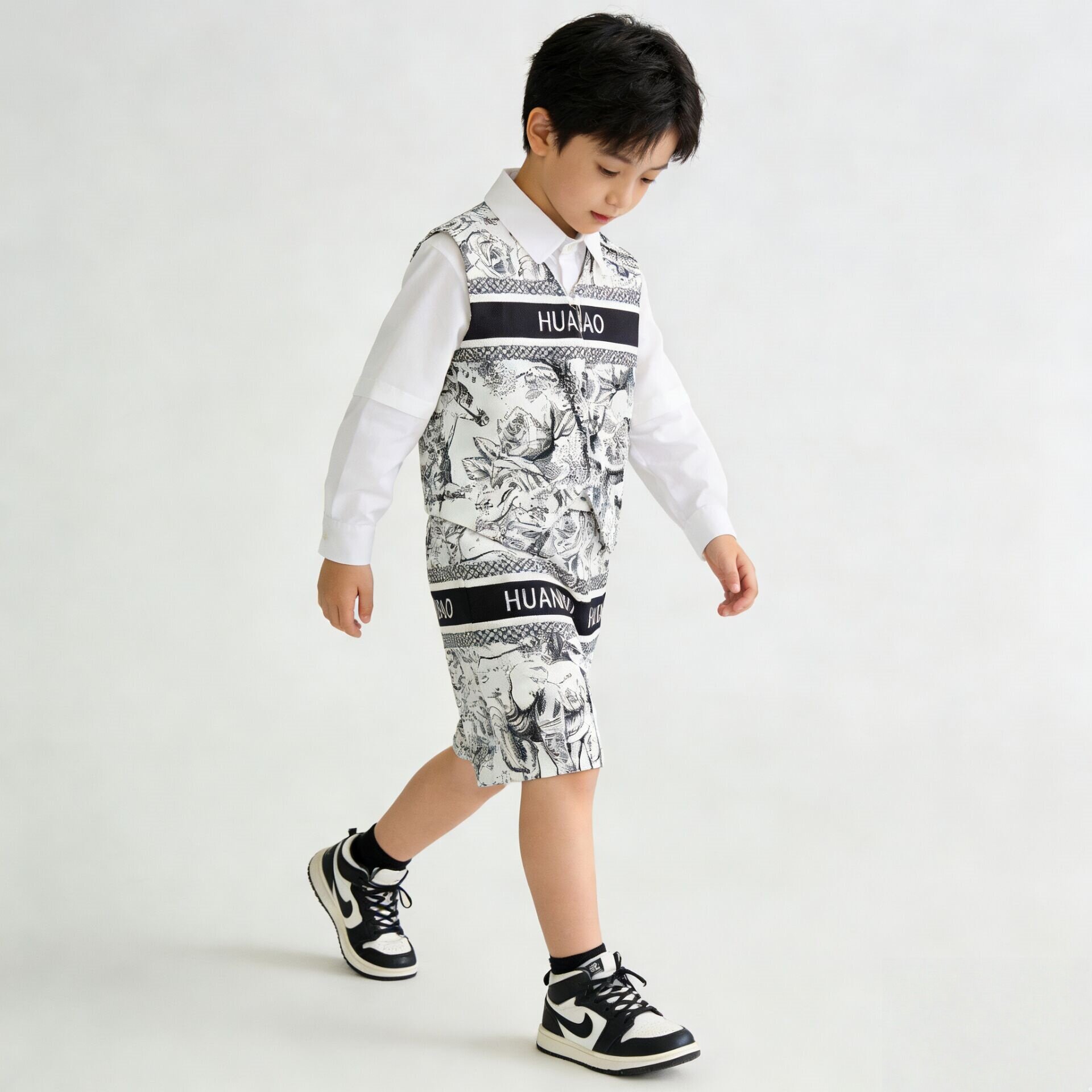 儿童环保时装秀环保服装幼儿园走秀男女童亲子手工霸王茶姬衣服