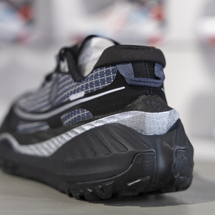 李宁的卢v2越野跑步鞋男款2025春季新款回弹防滑耐磨减震运动鞋