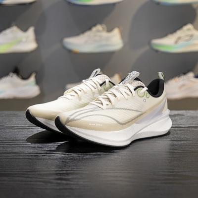 李宁秋冬款赤兔8pro跑步鞋男2025冬季新品加厚防泼水运动鞋男鞋