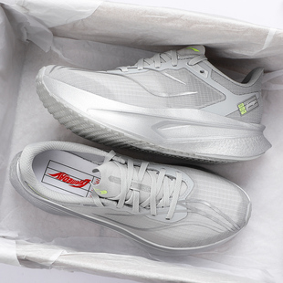 李宁飞电6c跑步鞋女款2026春季新款䨻丝透气跑鞋轻质回弹运动鞋