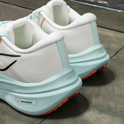 李宁秋冬款越影5代加厚跑步鞋男2025冬季新款软弹运动鞋减震跑鞋