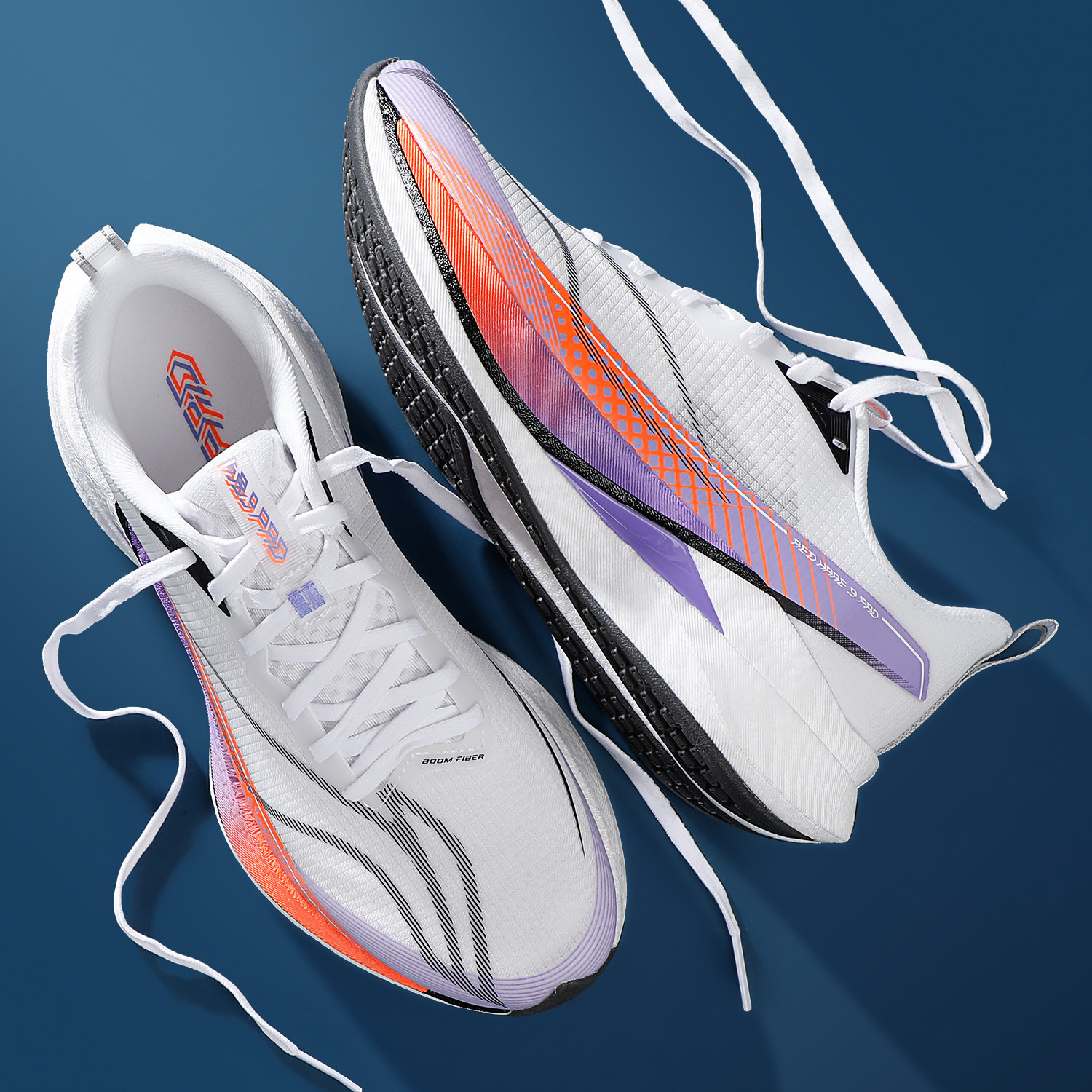 李宁赤兔9PRO跑步鞋男子2026新款䨻丝反光轻量高回弹竞速训练跑鞋