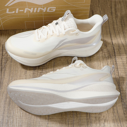 李宁秋冬款赤兔8pro跑步鞋女2025冬季新品加厚鞋面运动鞋竞速跑鞋