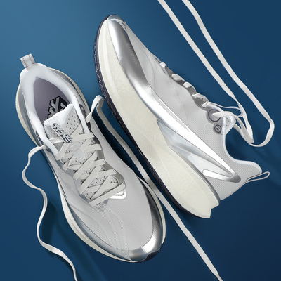 李宁秋冬款赤兔8pro跑步鞋女2025冬季新品加厚鞋面运动鞋专业跑鞋