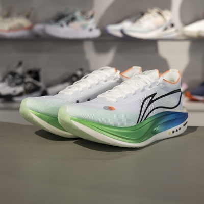 李宁飞电5 ELITE男款䨻科技轻量高回弹碳板竞速比赛跑鞋ARMV003