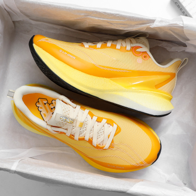 李宁秋冬款赤兔8pro跑步鞋女2025冬季新款加厚鞋面运动鞋通勤跑鞋