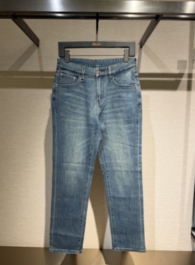 DEGAIA 26春夏新款 男士时尚后口袋字母印花牛仔裤 DUIAAN130817