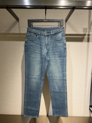 DEGAIA 26春夏新款 男士时尚后口袋字母印花牛仔裤 DUIAAN130817