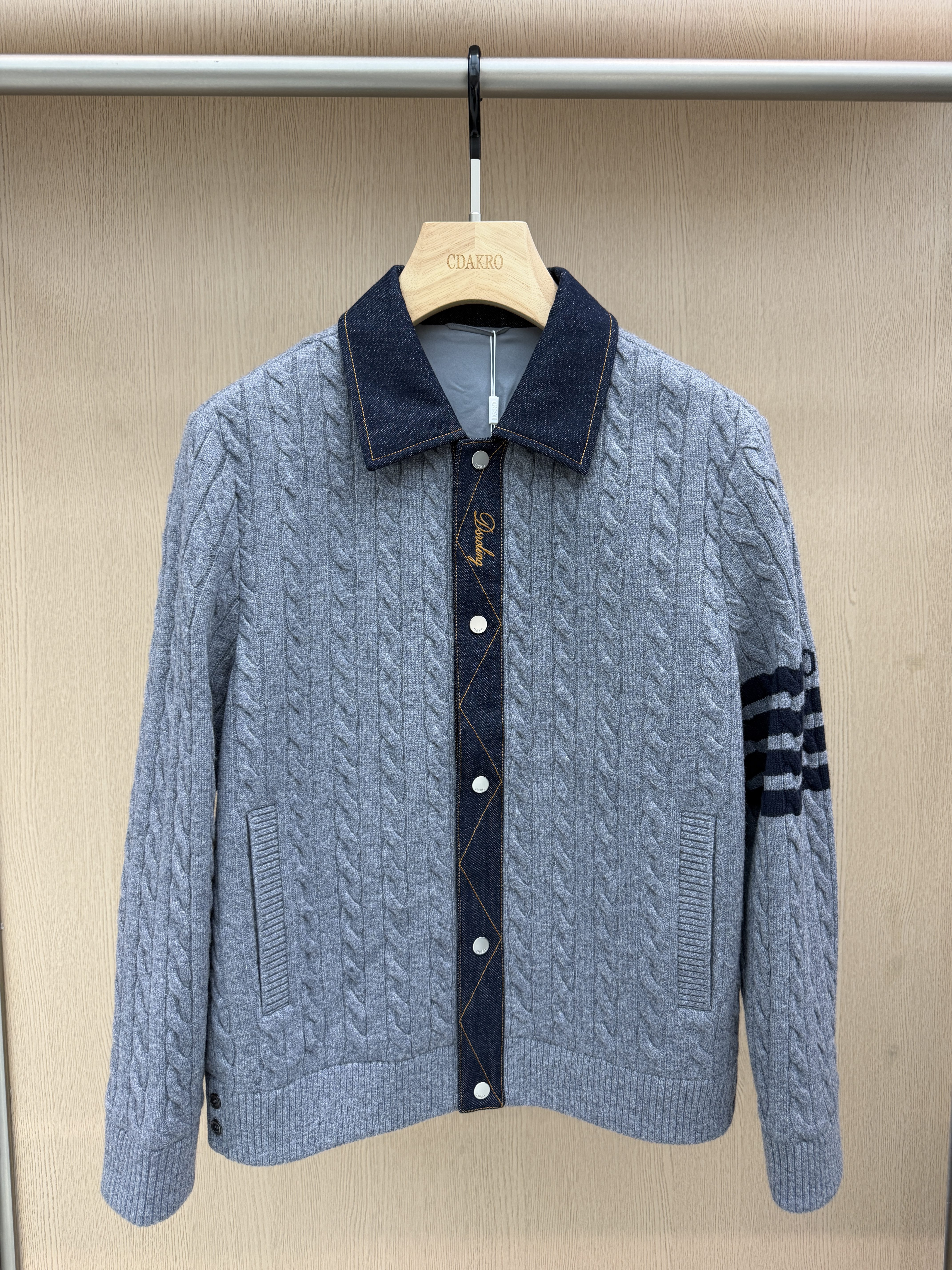 DOSERMO男装26秋冬新款针织休闲服时尚字母刺绣翻领外套662263922