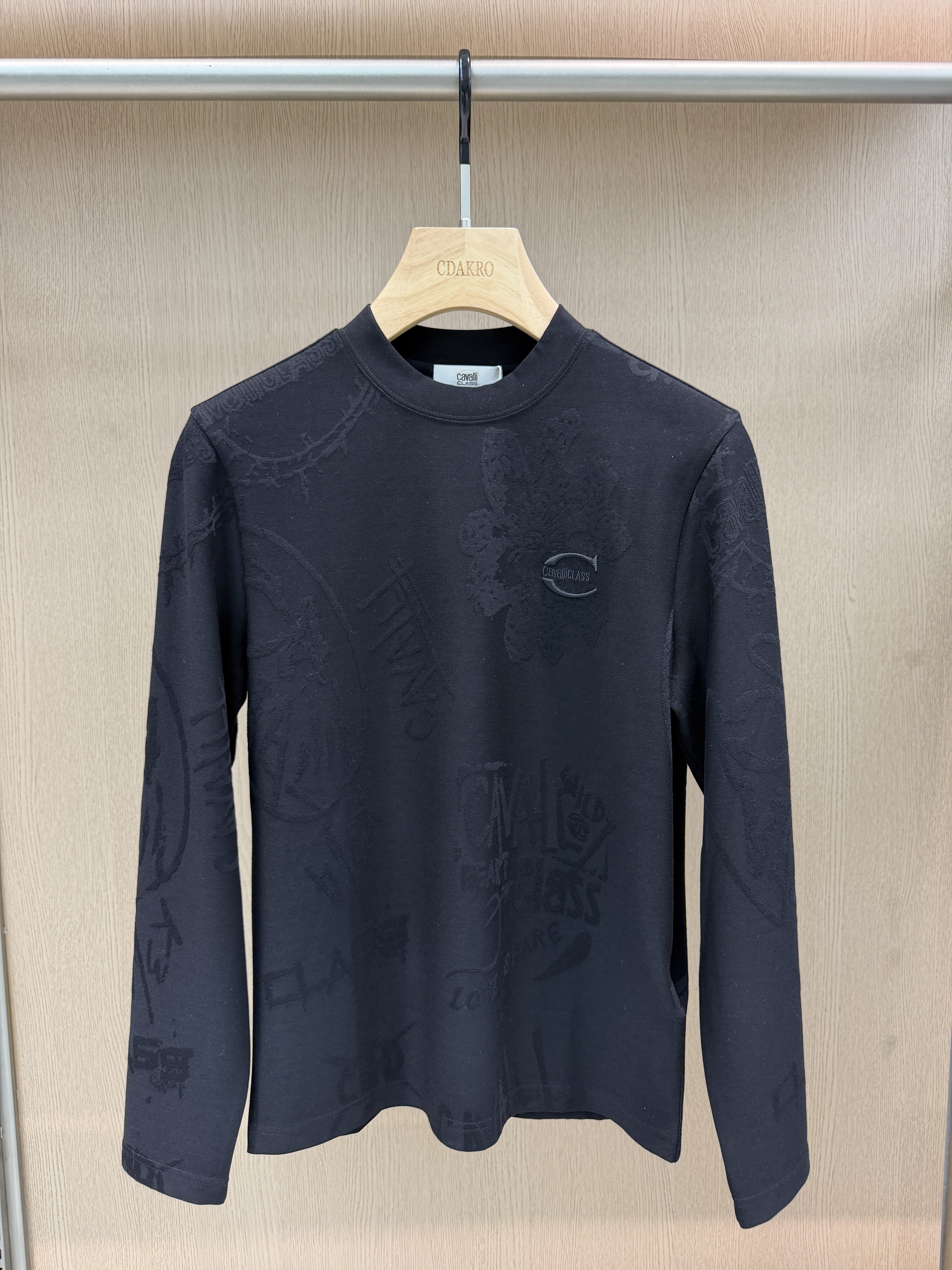 Cavalli Class男装26秋冬新款长袖T恤刺绣花版圆领款CM102F3117