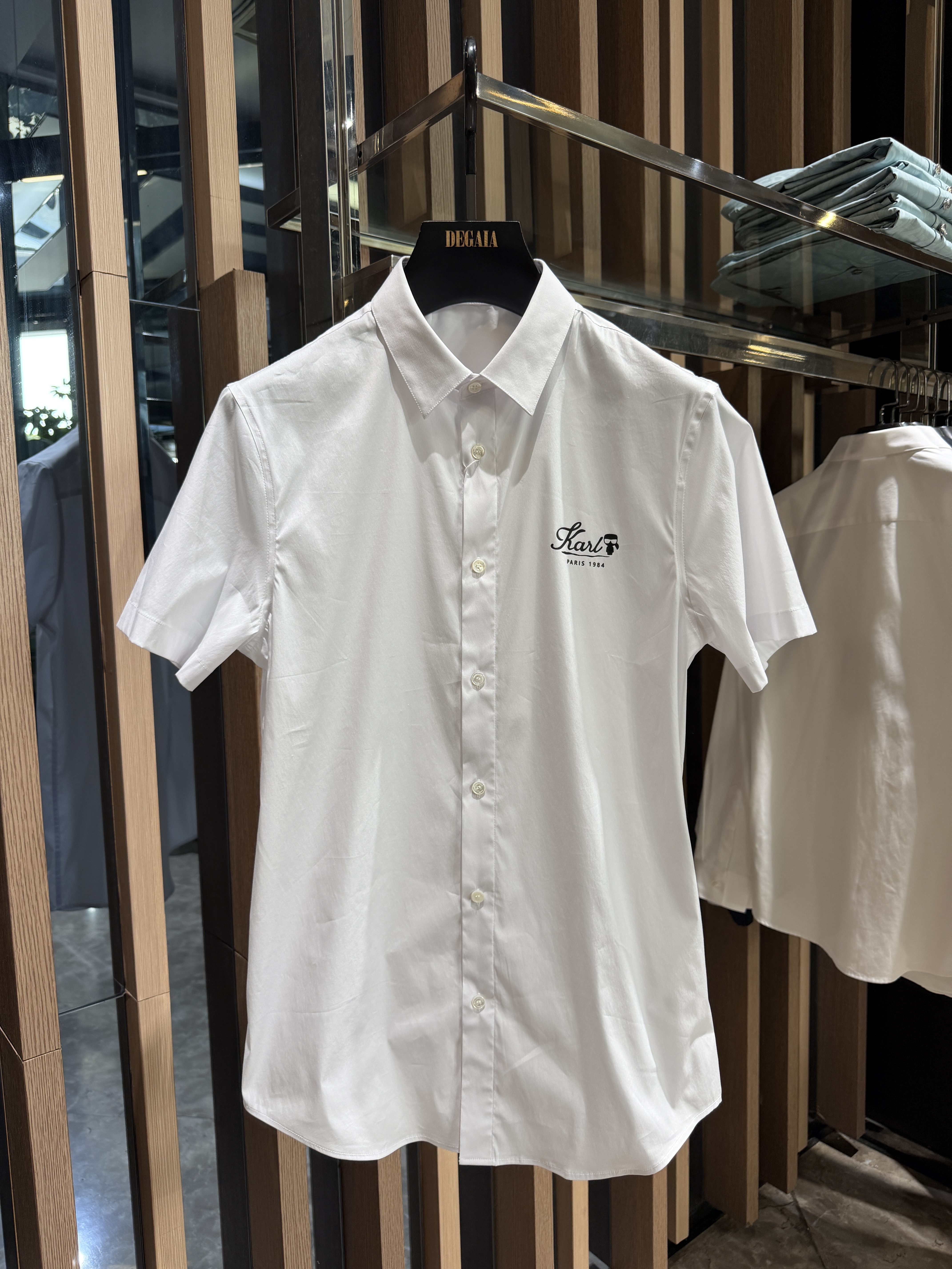 Karl Lagerfeld 鼎锋春夏推荐 男士胸前印花短袖衬衫1K1F30504032