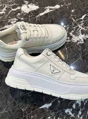 Buzz Robbins 巴斯 罗宾斯 男士时尚字母系带休闲鞋 BR925017-01