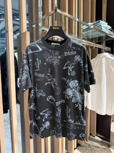 GFGEFEILU 鼎锋春夏推荐 男士时尚字母花卉花版T恤GFT62612817