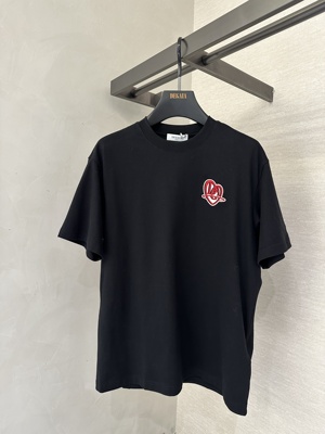 DEGAIA 25秋冬新款 男士时尚胸前刺绣圆领短袖T恤 DUHBAT201358