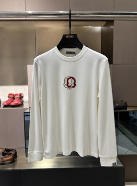 CNC 25秋冬新款 男士时尚logo字母印花薄绒长袖T恤 811G361001