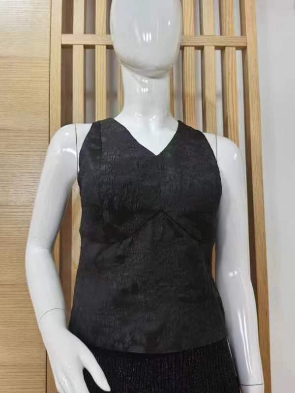 一抹微蓝 免穿文胸重锻香 红云纱 冠乐绉乳胶胸垫 美背HSY982306