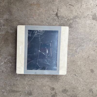 威伦触摸屏，MT8102iE，拆机，玻璃烂了，成色如图，