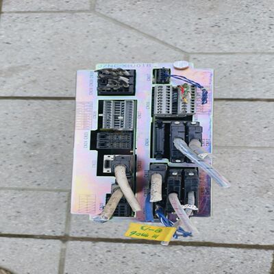 安川机器人控制器JZNC-XIU01B，，拆机品，外