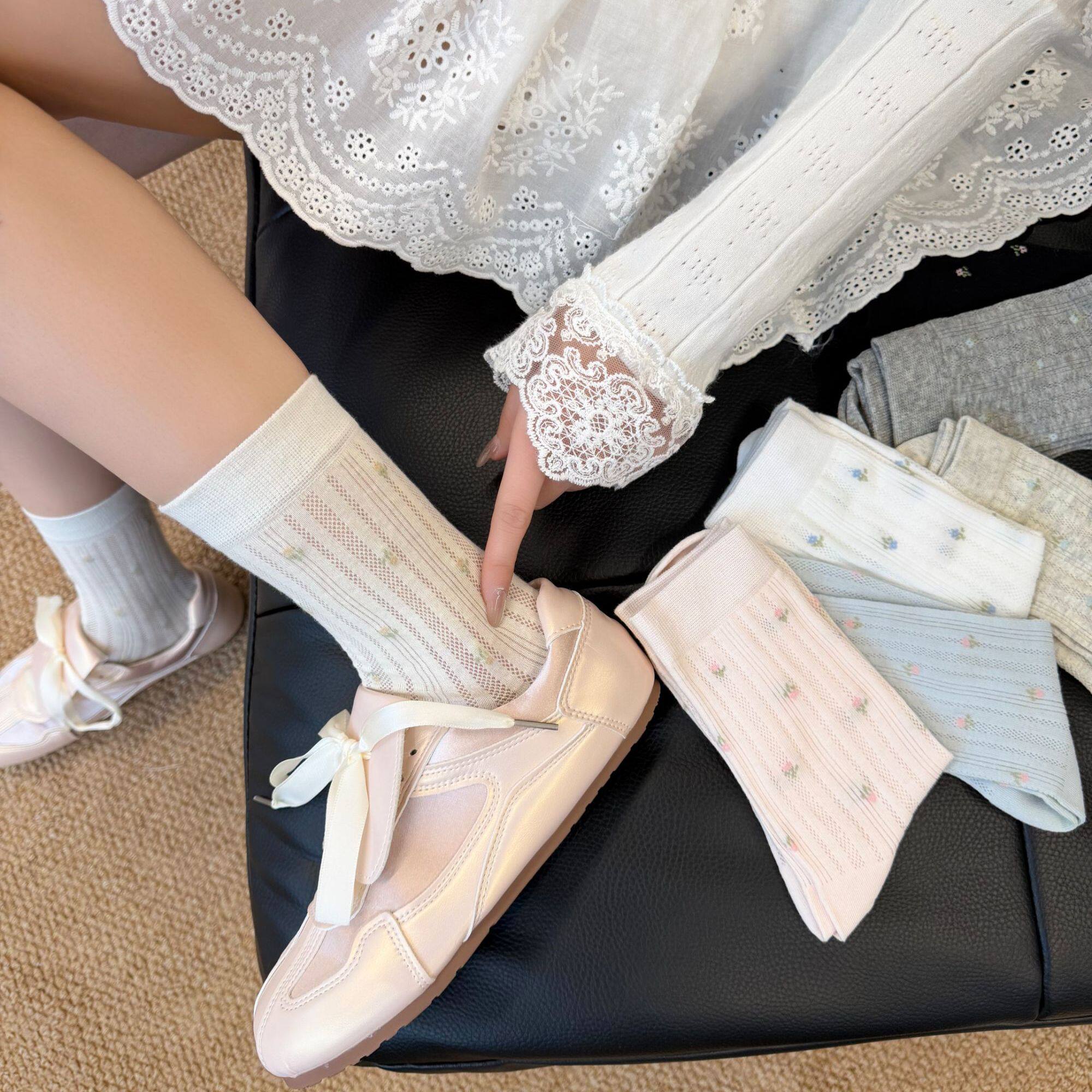 无骨小碎花袜子女款春夏季网眼堆堆袜透气薄款中筒袜甜美少女长袜