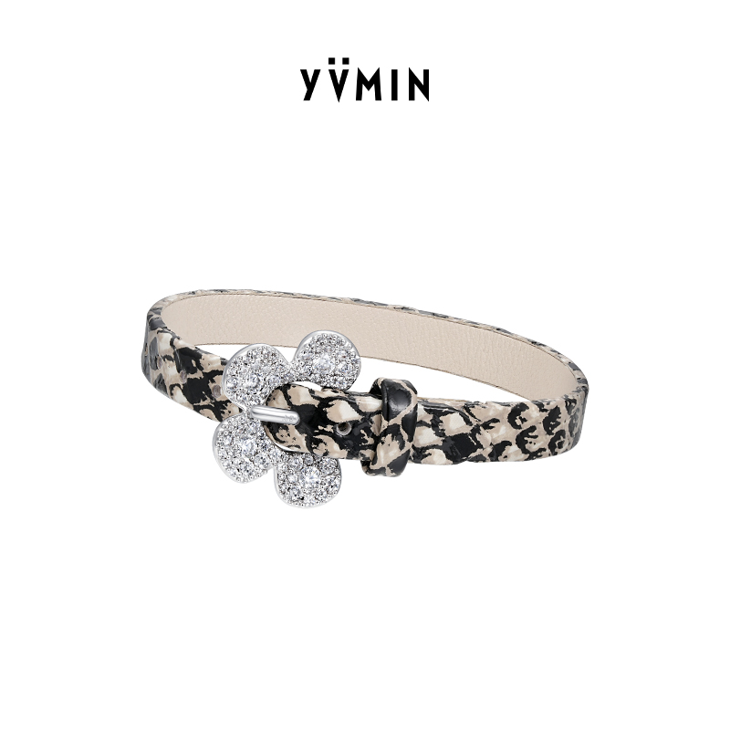 尤目密镶花扣皮带手链