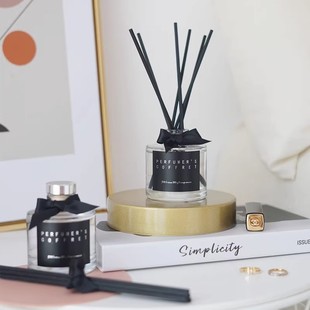 香薰英国梨与小苍兰忍冬与印蒿黑莓月桂柏林少女蓝风铃茉莉孤儿怨