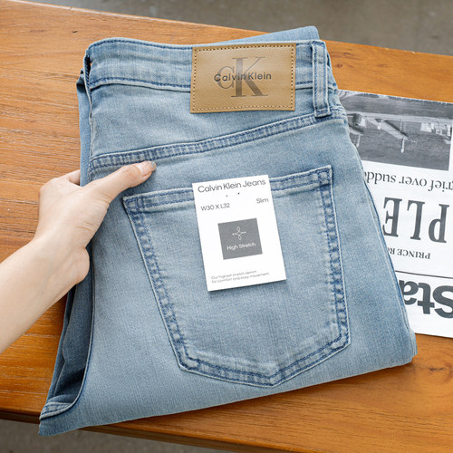 CalvinKlein男士修身牛仔裤